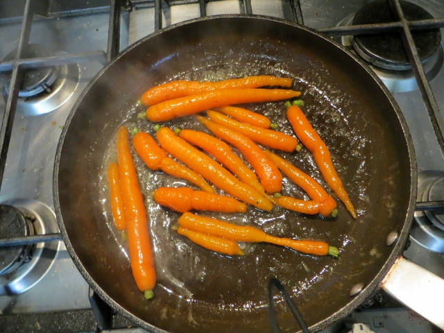 Carrots 005 (640x480).jpg